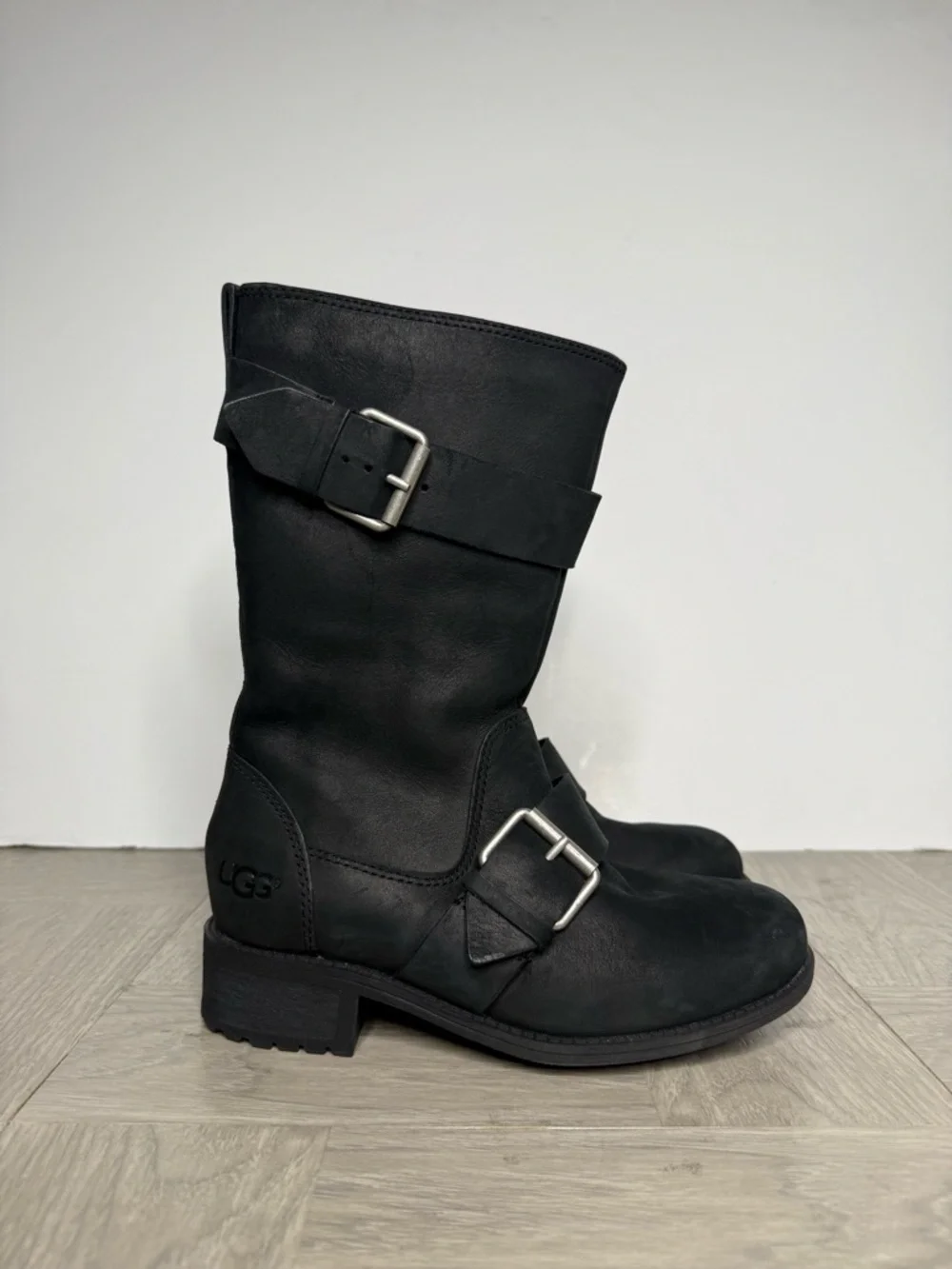 UGG Chancy Black Nubuck Boot 5